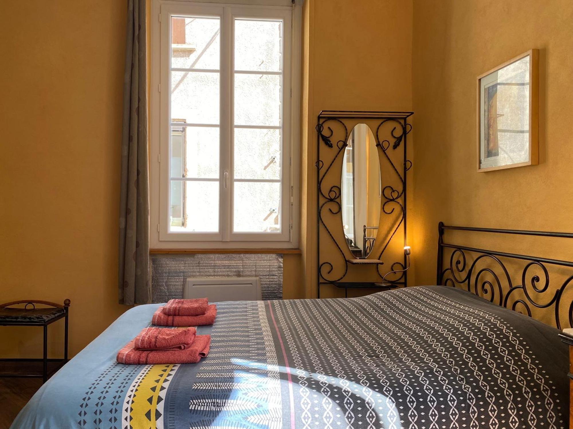 Residence Verdi - Appartements Meubles En Centre Ville Bédarieux Екстериор снимка