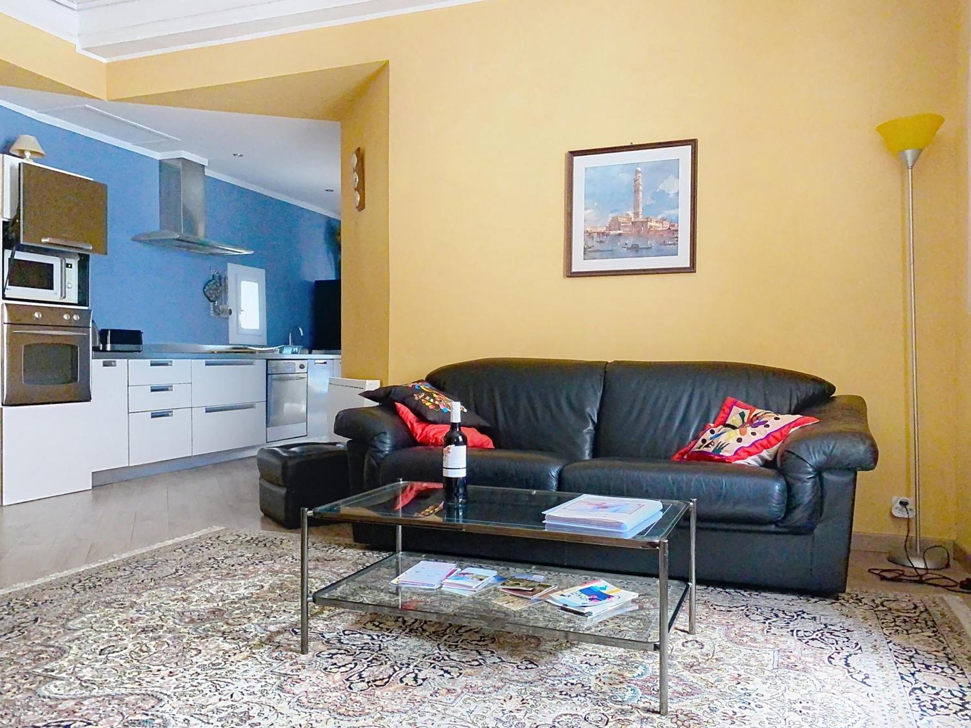 Residence Verdi - Appartements Meubles En Centre Ville Bédarieux Екстериор снимка